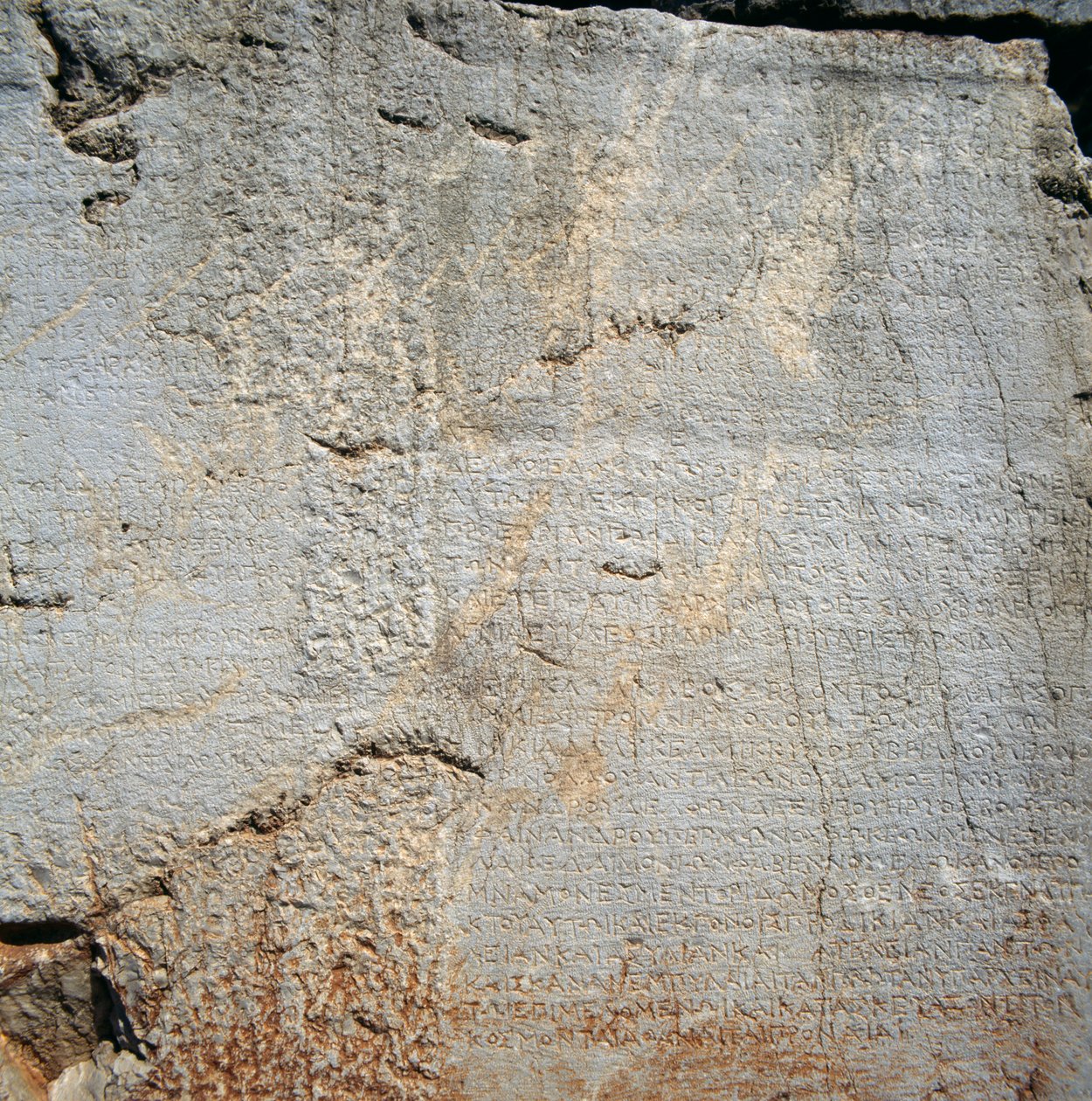 Wand mit Inschriften nahe dem Tempel des Apollo, Delphi (UNESCO-Welterbeliste) von Blaise Nicolas Le Sueur