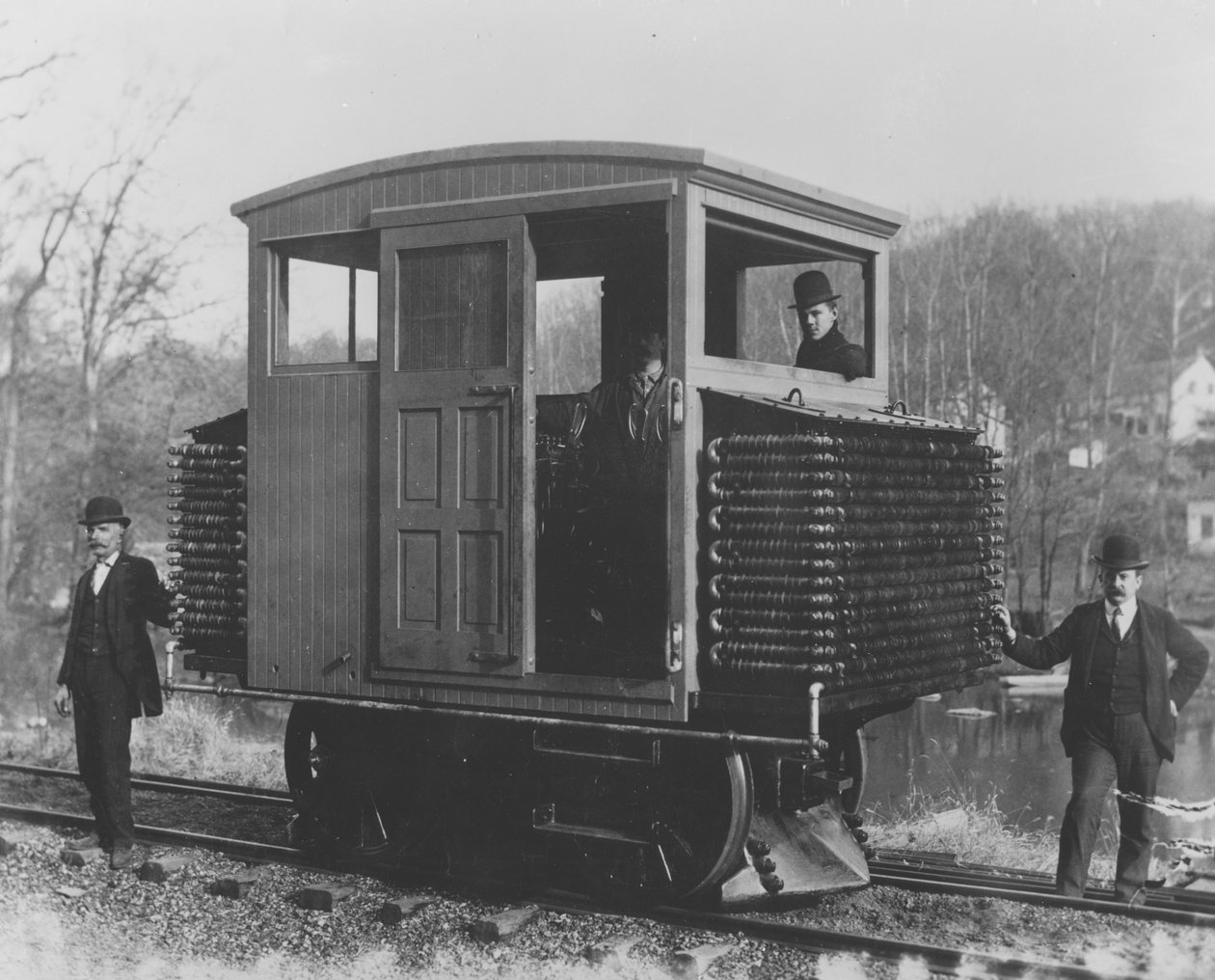 Traktionsmaschine entworfen von Mr. Alfred I. du Pont, 1905 von Pierre A. Gentieu