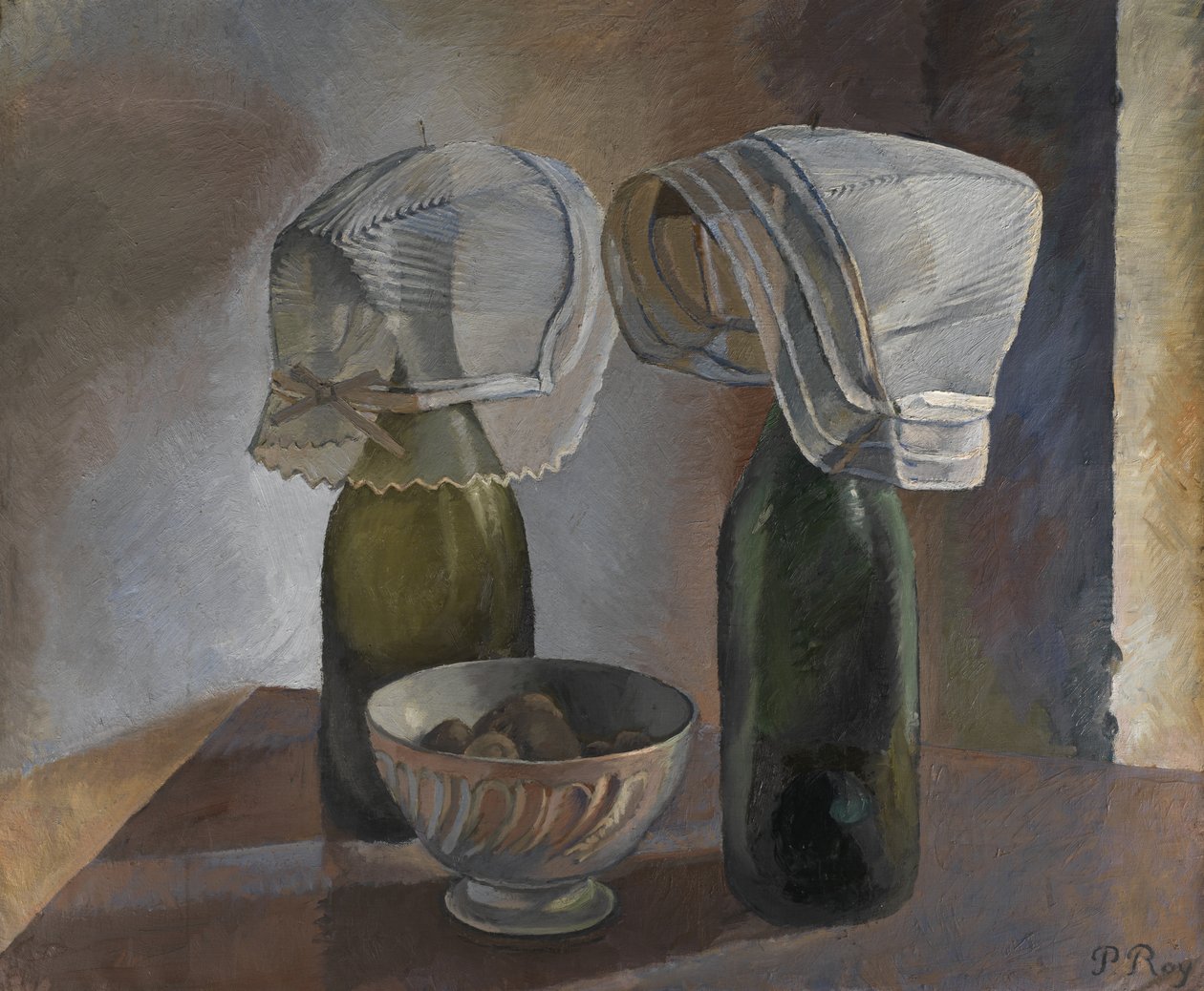 Stillleben mit Flaschen und bretonischen Hauben, ca. 1924 von Pierre Roy