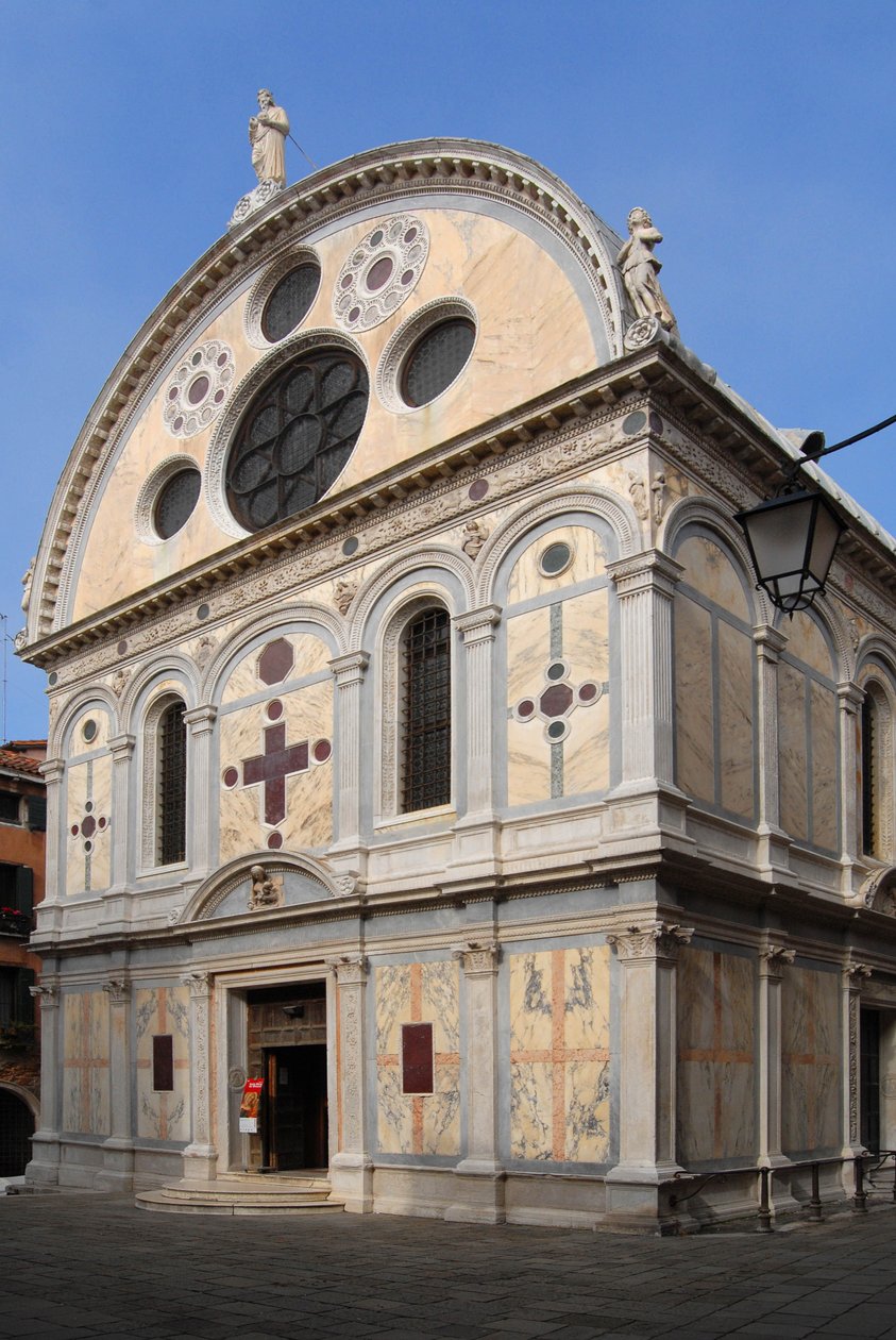 Ansicht der Kirche Santa Maria dei Miracoli in Venedig (Venezia) im Jahr 2007 von Pietro Lombardo und seinen Söhnen. von Pietro Tullio and Antonio I Lombardo