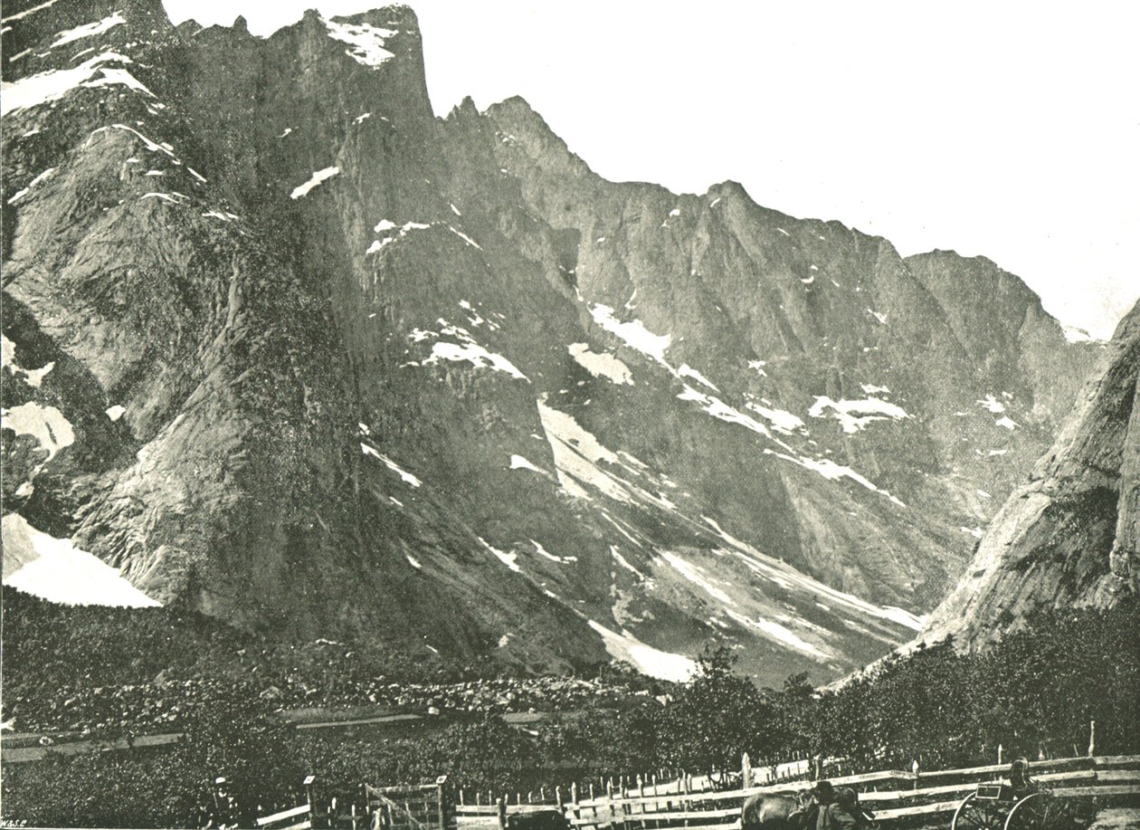 Die Trolltindane-Berge, Horgheim, Norwegen, 1895 von Poulton and Co