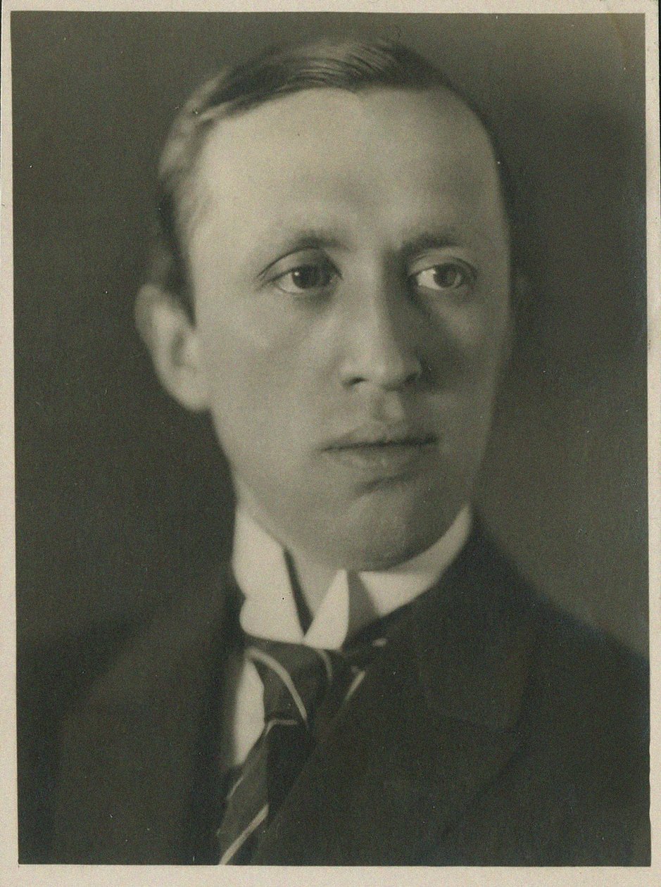 Porträt von Karel Capek 1890-1938, 1930 von Prague . Photo studio Vanek