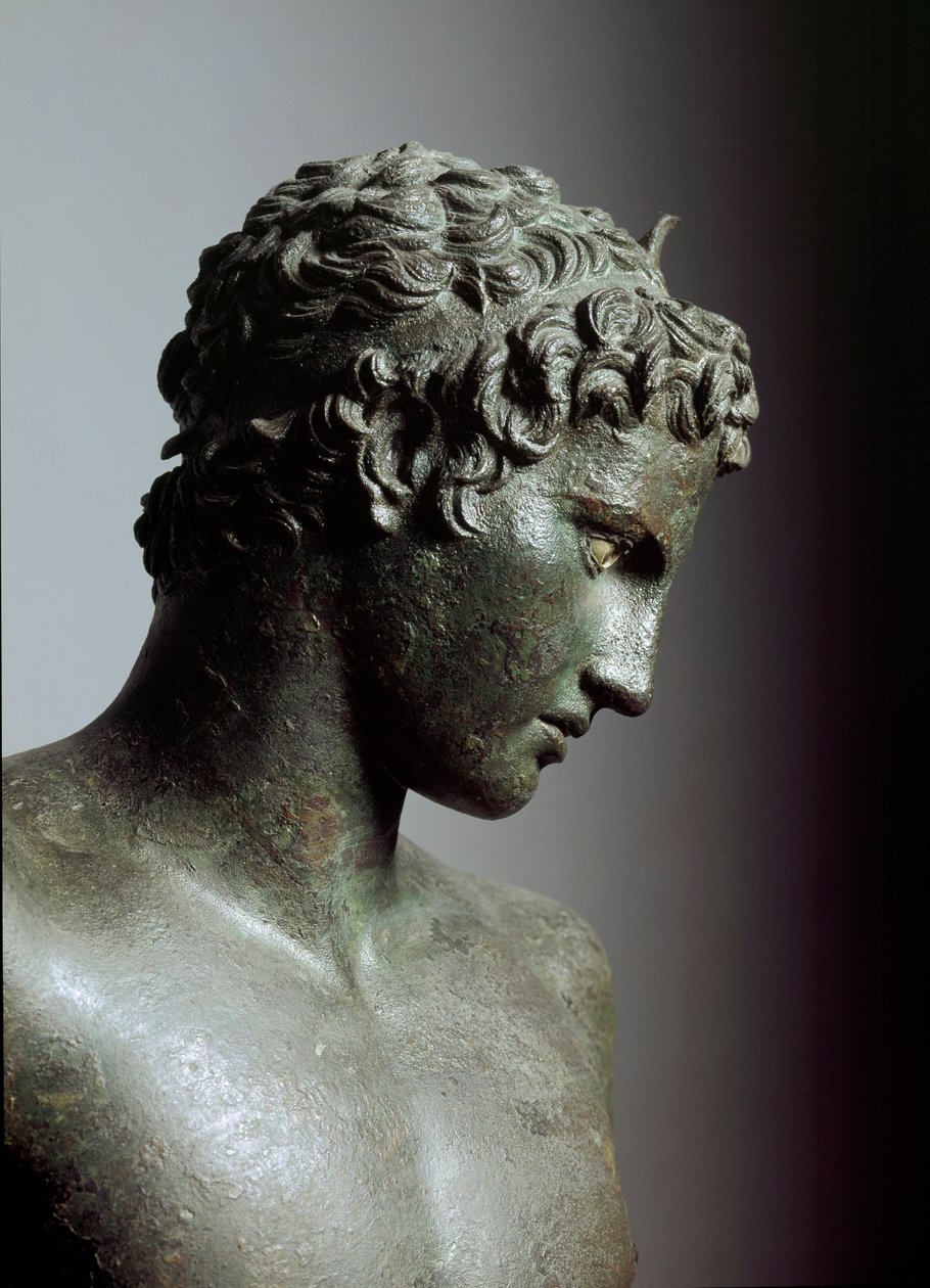 Griechische Kunst: „der junge Mann von Marathon“ (Ephebe) Statue des Hermes als Jugendlicher oder junger Athlet. (Detail) Bronzeskulptur von Praxiteles (4. Jahrhundert v. Chr.), 330 v. Chr. Athen, Nationales Archäologisches Museum von Praxiteles