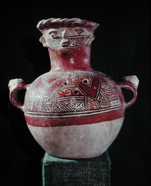 Graburne, aus Mixco Viejo, Chimaltenango (polychrom) von Pre-Columbian