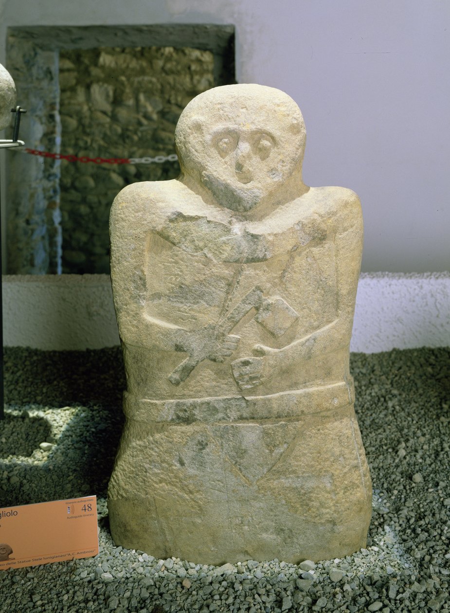 Eine der Lunigiana-Stele, gefunden in Bigliolo, ca. 3000 v. Chr. von Prehistoric