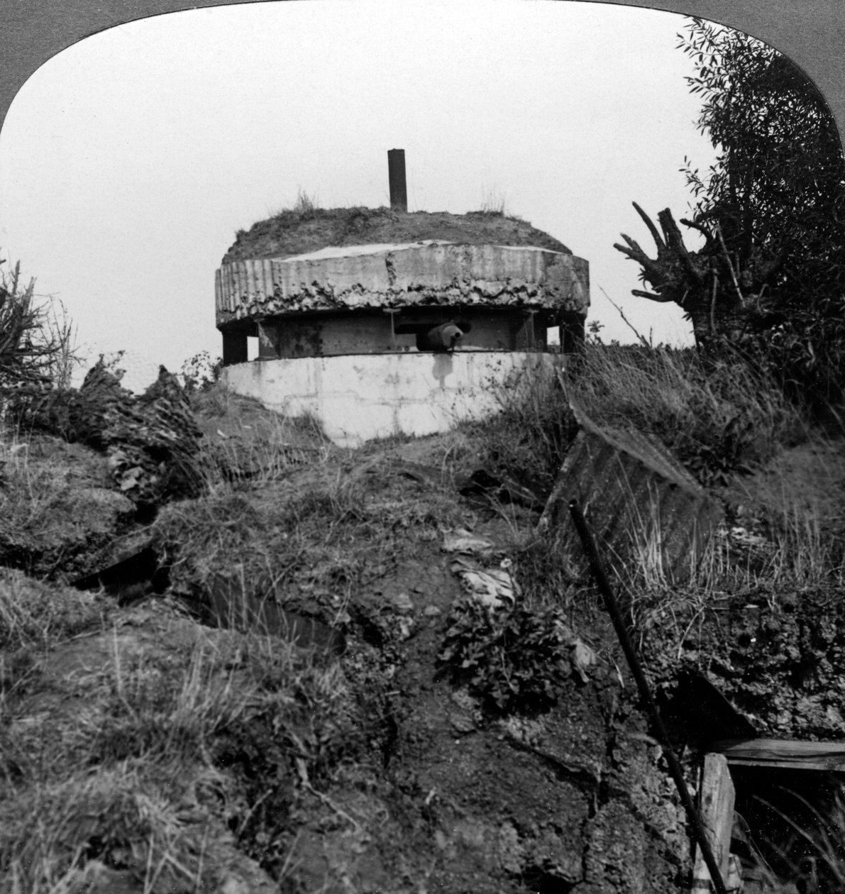 Deutscher Bunker, Bullecourt, Frankreich, Erster Weltkrieg, 1917 von Realistic Travels Publishers