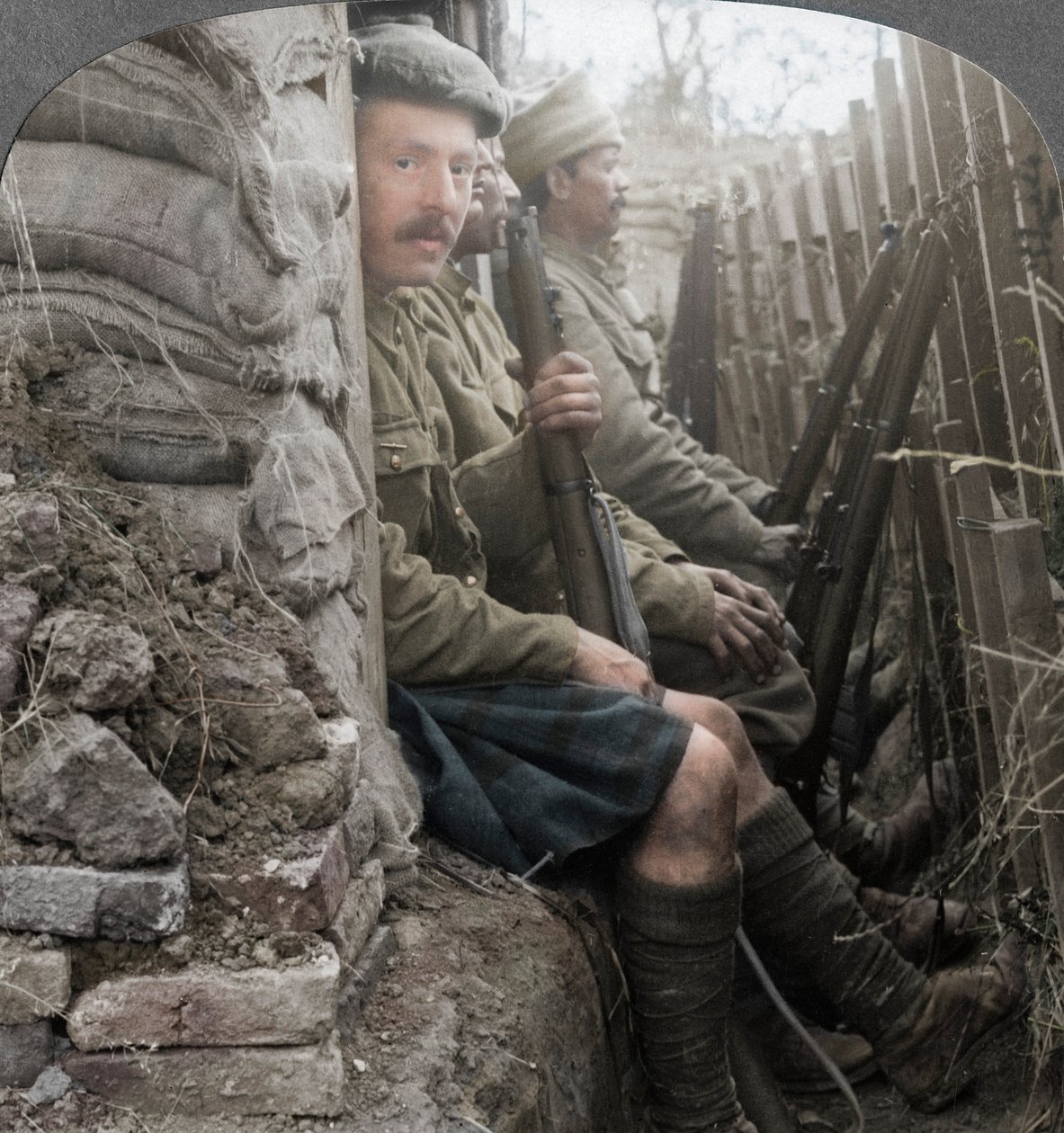 Indische Soldaten in den Schützengräben, Erster Weltkrieg von Realistic Travels Publishers