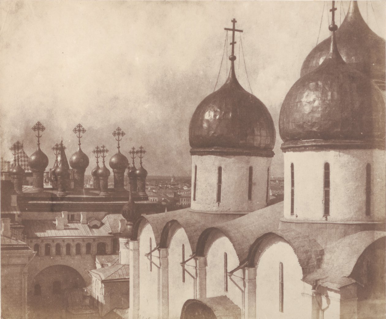 Moskau, Kuppeln der Kirchen im Kreml von Roger Fenton
