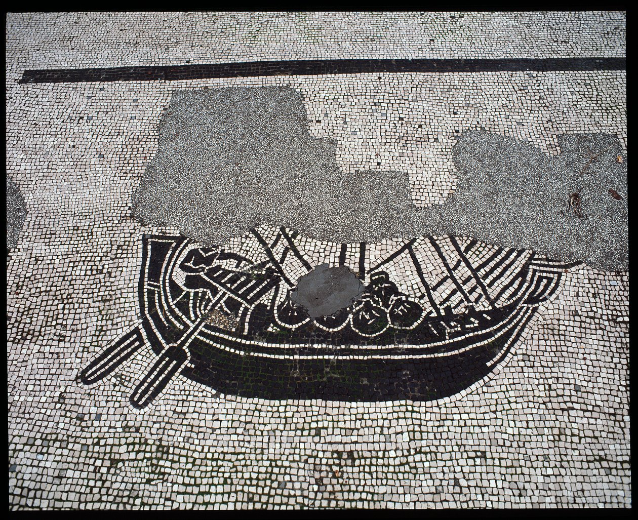 Römische Kunst: „Schiff“ Mosaik der Corporation des gens de la mer, Place des Corporations von Roman