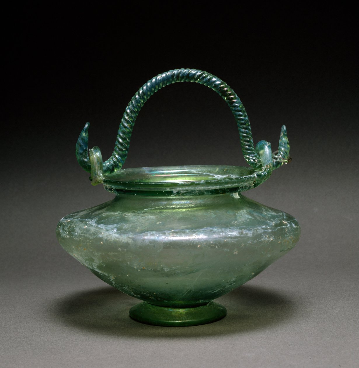 Römische Kunst: biconische Vase. 1. Jahrhundert n. Chr. Aus La Antigua Diam. 12 cm Museo Nacional de Arte Romano Merida, Spanien von Roman
