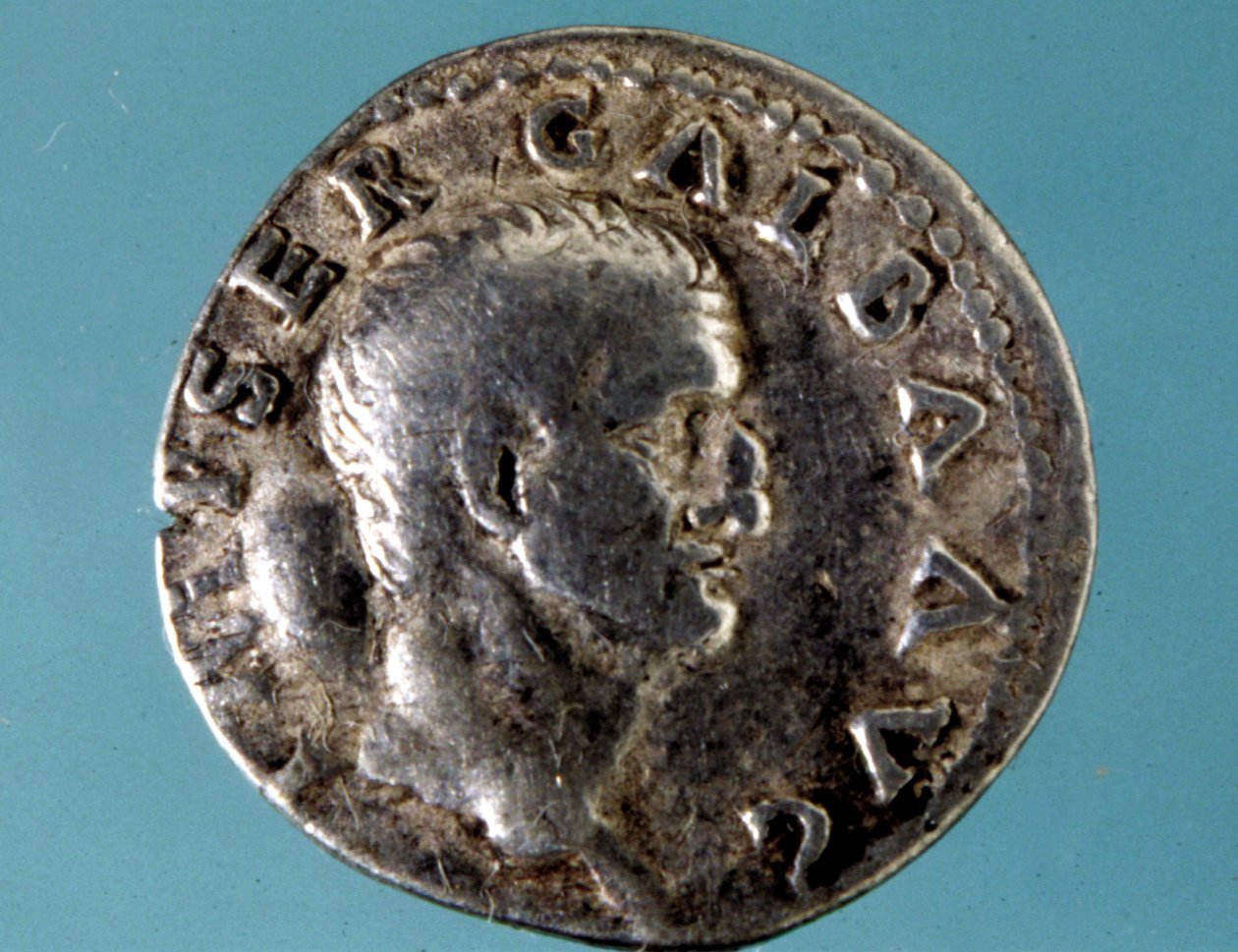 Silbermünze mit dem Abbild des römischen Kaisers Galba (5 v. Chr. - 69 n. Chr.). Sammlung des Medagliere von Mailand von Roman