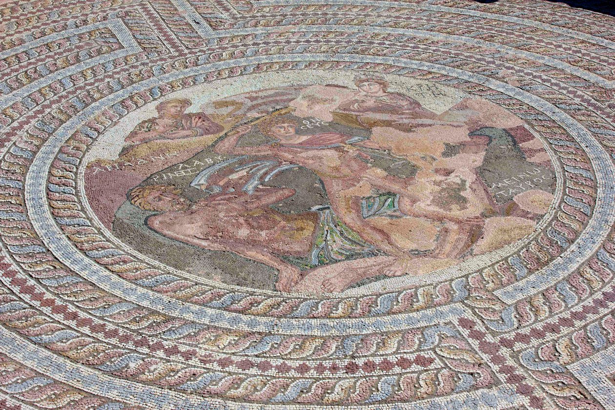 Theseus und der Minotaurus, Haus des Theseus, Paphos, Zypern (Mosaik) von Roman