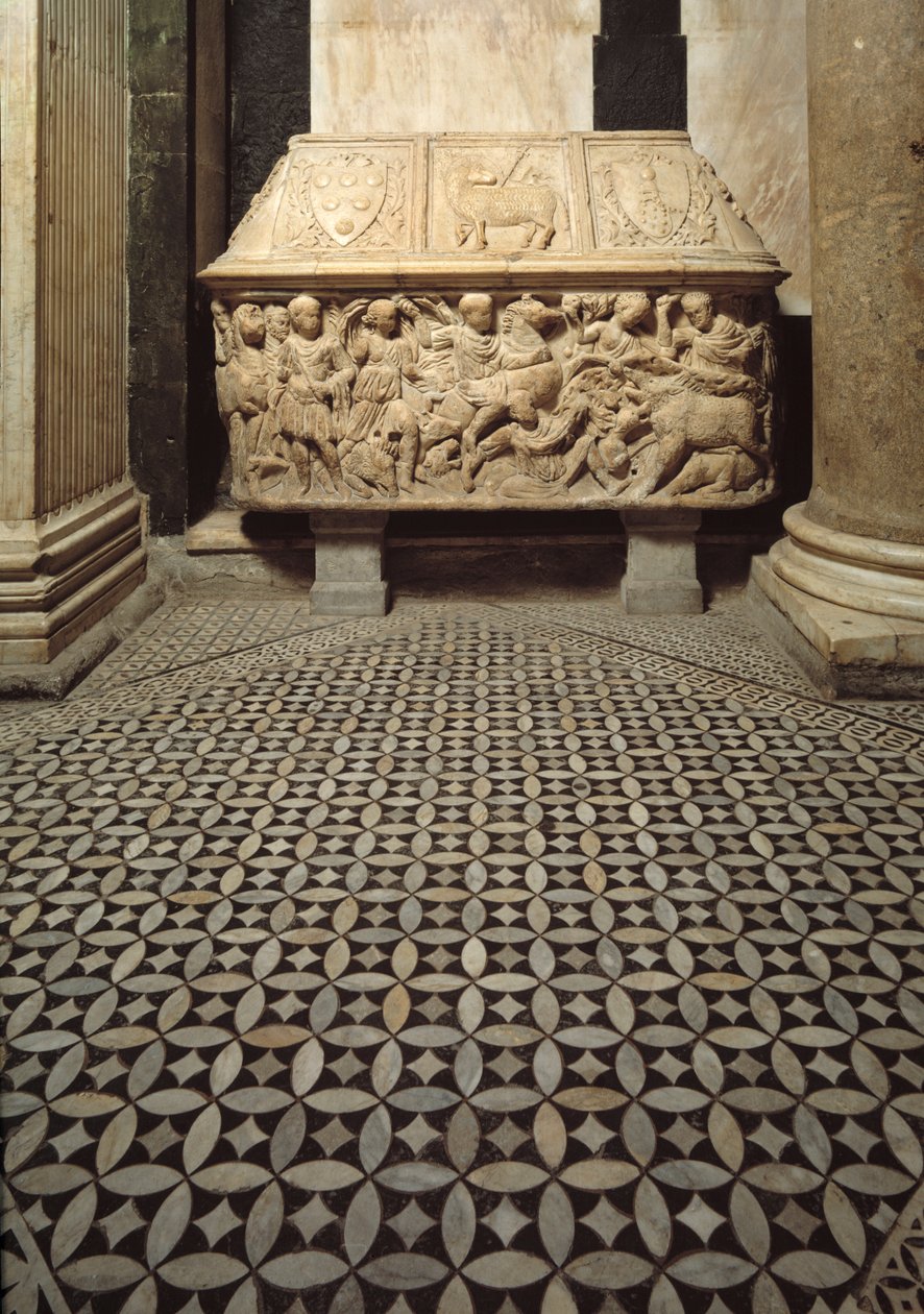 Römischer Sarkophag mit Reliefs einer Wildschweinjagdszene, Deckel verziert mit den Wappen der Familie Medici von Roman Roman