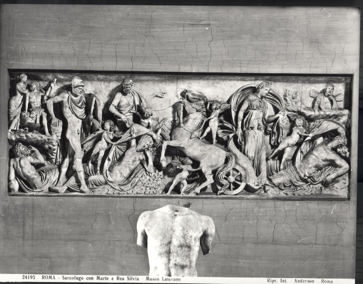 Sarkophag, der Mars und Rhea Silvia darstellt (Marmor) von Roman Roman