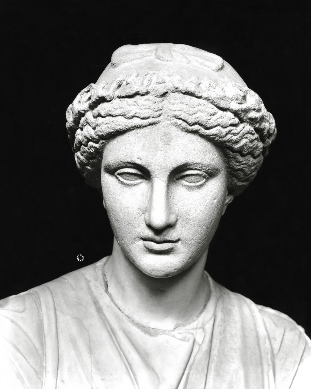 Statue der Clio, die eine Schriftrolle hält, Detail des Kopfes von Roman Roman