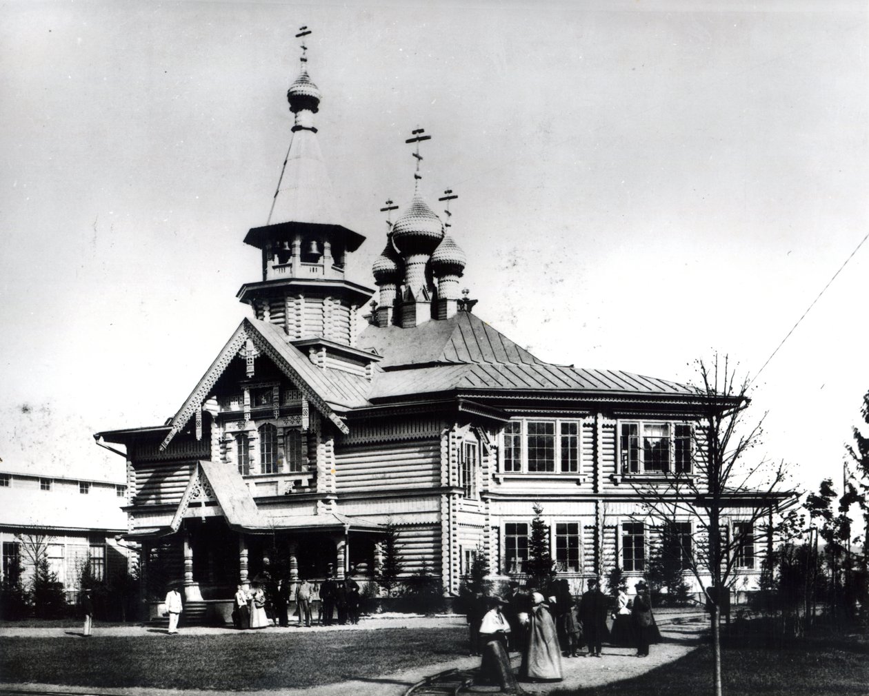 Pfarrkirche und Schule entworfen für die Allrussische Ausstellung für Industrie und Kunst, Nischni Nowgorod, 1896 von Russian Photographer