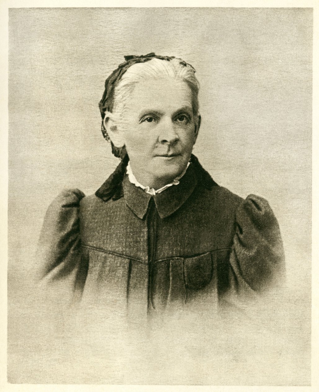 Porträt von Maria Alexandrovna Uljanow (1835-1916), Mutter von Lenin (1870-1924). Fotografie, in "Unser Iljitsch", Staatliche Ausgabe für Kinder, Moskau von Russian Photographer