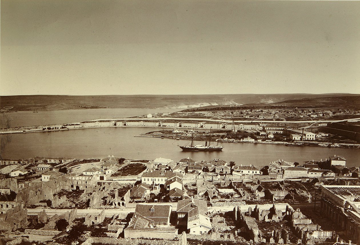 Die Südbucht und das Kap Paul in Sewastopol. Albumin-Foto, Ende der 1850er Jahre von Russian Photographer