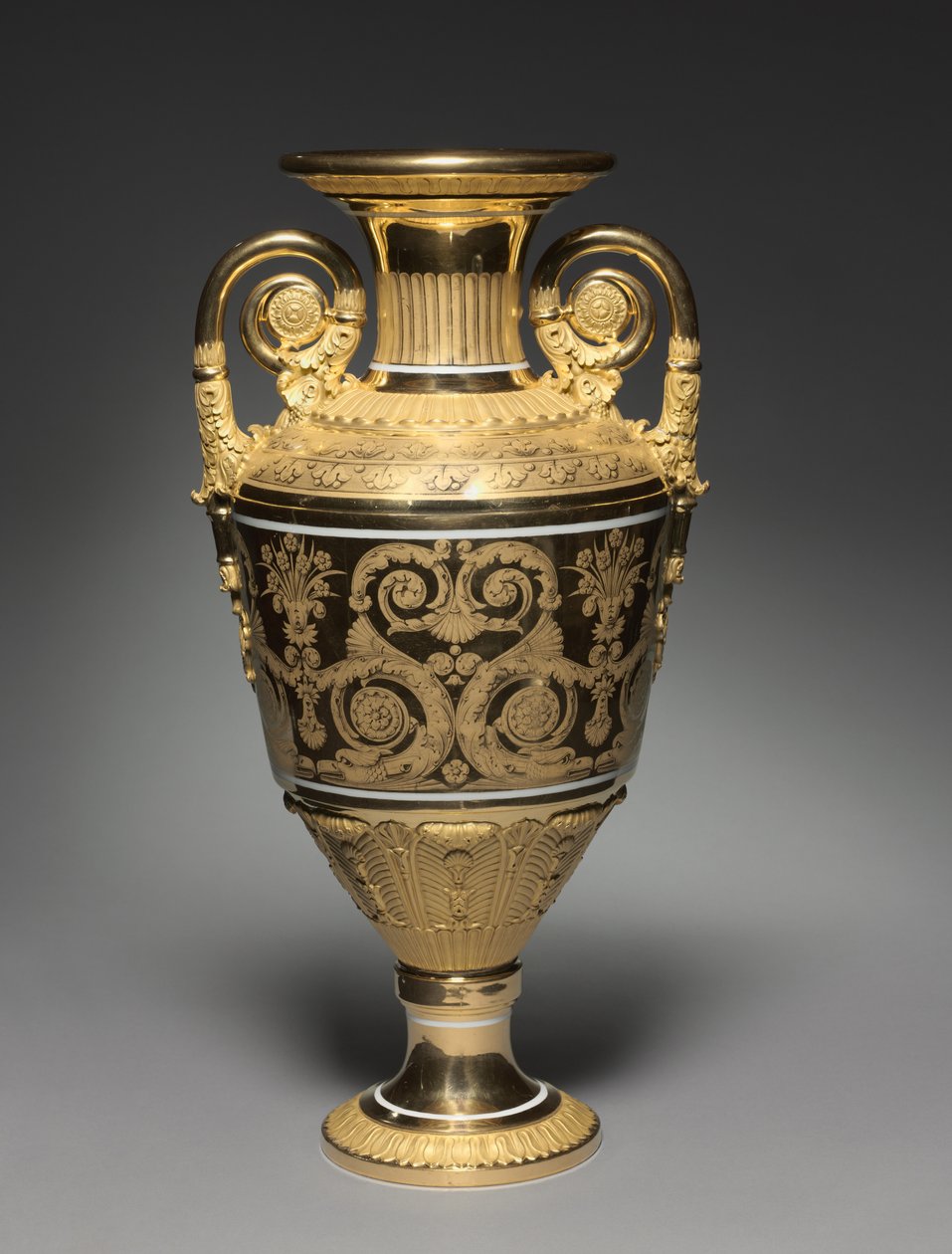 Vase, hergestellt von der St. Petersburger Kaiserlichen Porzellanmanufaktur, ca. 1820-30 von Russian School