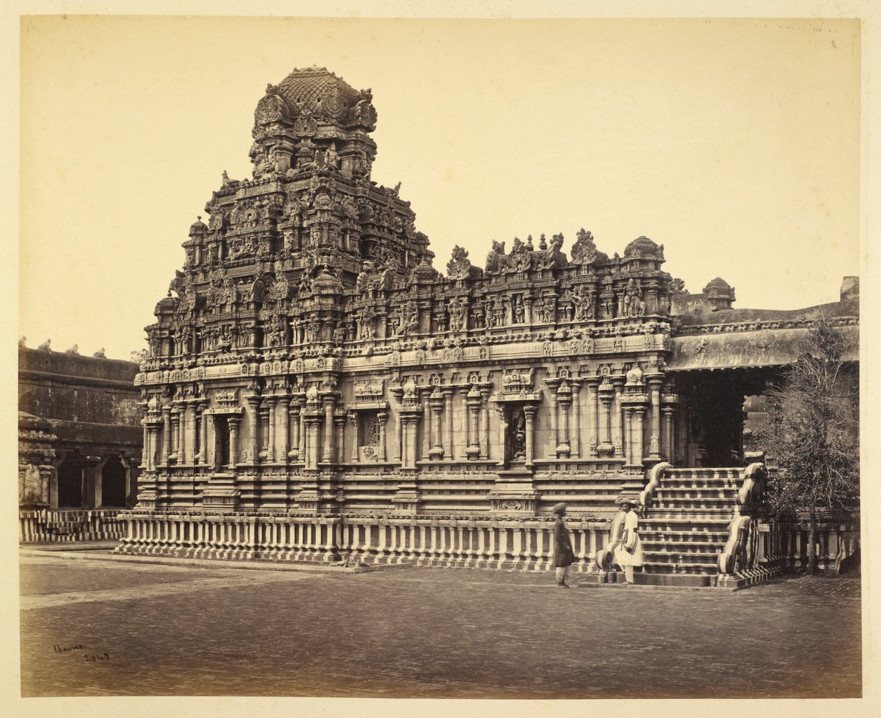 Ansicht des Subrahmanya-Tempels in der Nähe der Pagode, Tanjore von Samuel Bourne