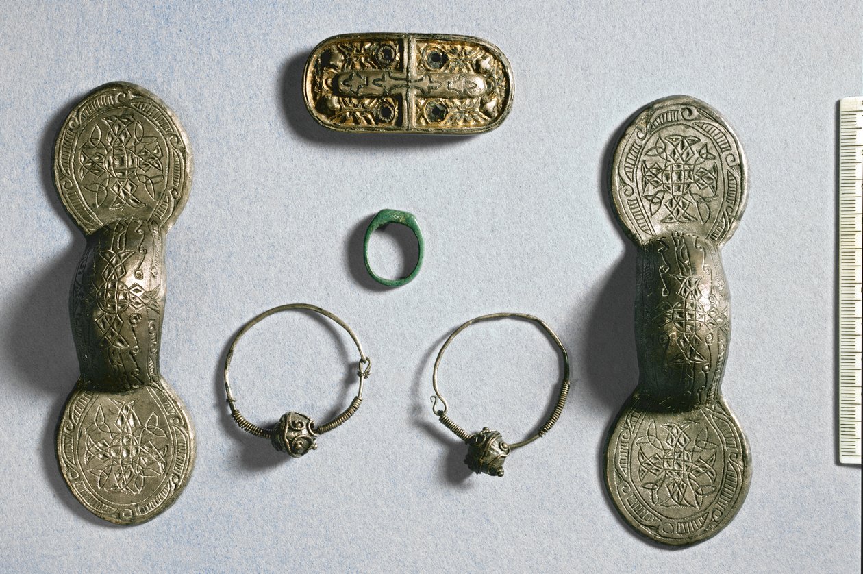 Schmuck aus Camon, Amiens, Somme, Karolingisch, 7.-10. Jahrhundert von School Carolingian