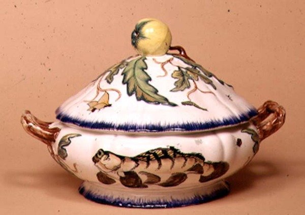 Terrine von Leboeuf et Milliet, dekoriert von Rousseau nach Bracquemonds Entwürfen von School French