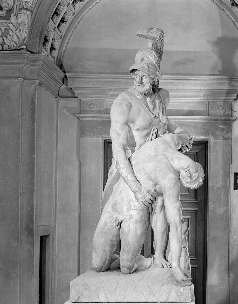 Menelaos stützt den Körper des Patroklos, Kopie eines griechischen Originals (Marmor) von School Italian