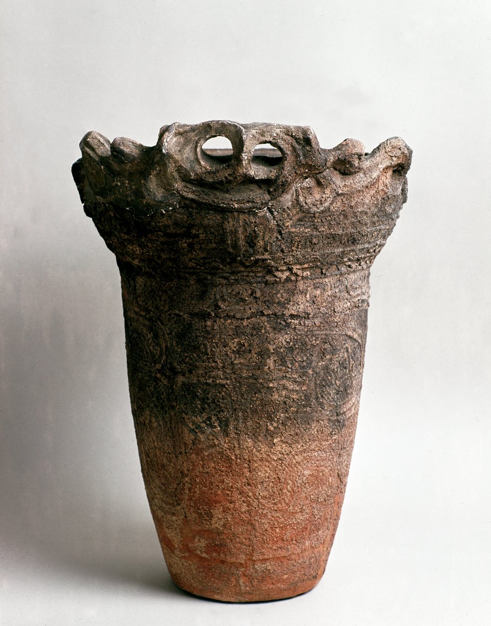 Große Terrakottavase aus Fukushima, Jomon-Periode 16.-10. Jahrhundert v. Chr. von Japanese School