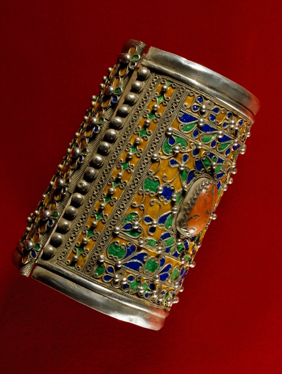 Armband aus Koralle, Silber und Emaille, Marokko von School Moroccan