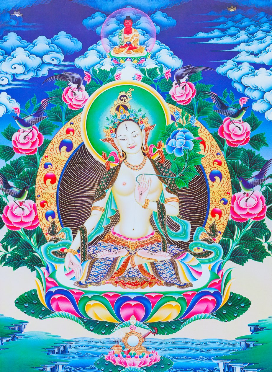 Weiße Tara, die siebenäugige göttliche Mutter auf einer Lotusblume, mit ihrer rechten Hand in Varada Mudra Position, symbolisiert Großzügigkeit (Darstellung) von School Nepalese