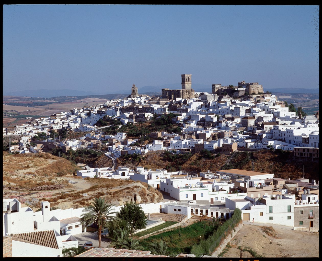 Panoramablick auf die Stadt Arcos de la Frontera, Andalusien, Spanien von School Spanish