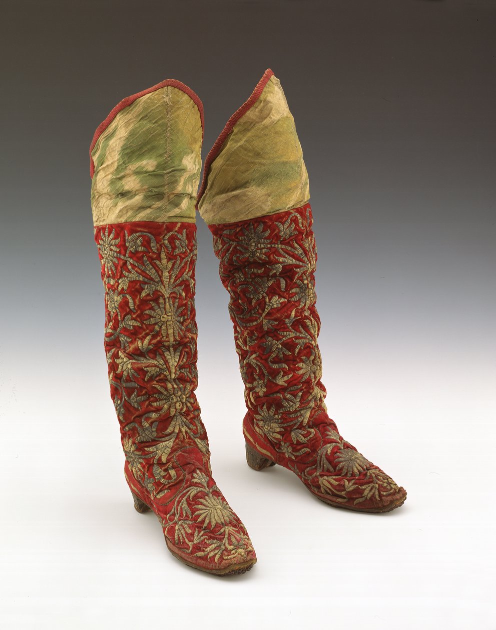 Paar Männerstiefel, Bokhara, frühes bis mittleres 19. Jahrhundert von School Uzbek