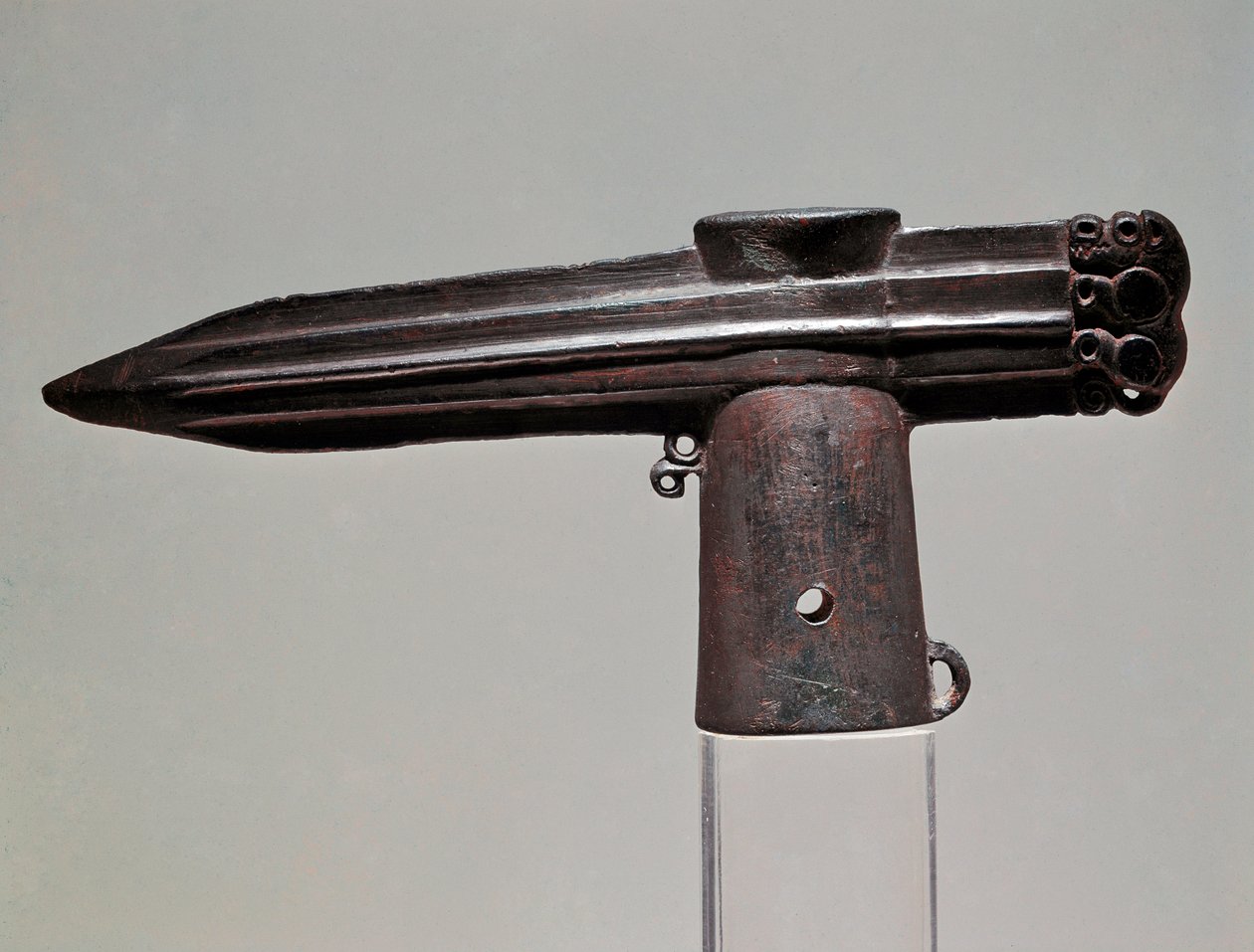 Skythische Kunst: Bronzeaxt aus der Region Krasnojarsk (Sibirien und Altai). 7. - 2. Jahrhundert v. Chr. von Scythian