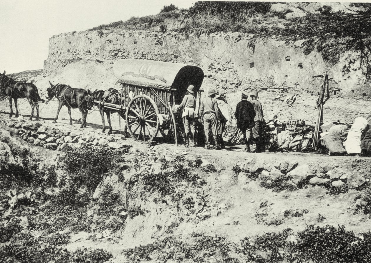 Entladen eines Wagens mit Schusswaffen, um die Dersa-Hügel zu erklimmen, Tetouan, Marokko von Spanish Photographer