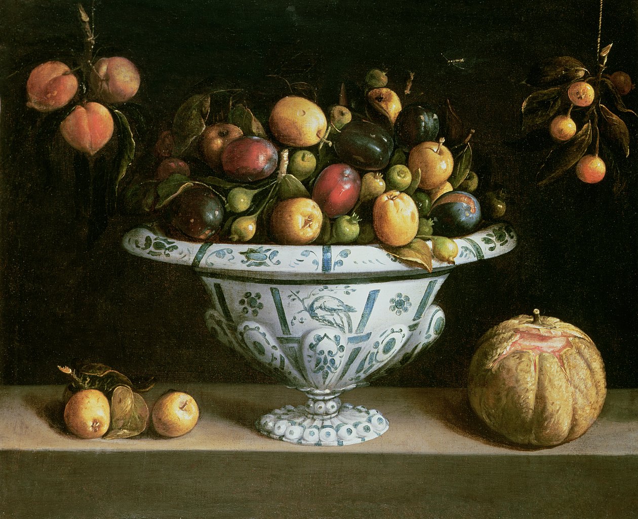 Stillleben mit Früchten in einer blau-weißen Schale, ca. 1630 von Spanish School