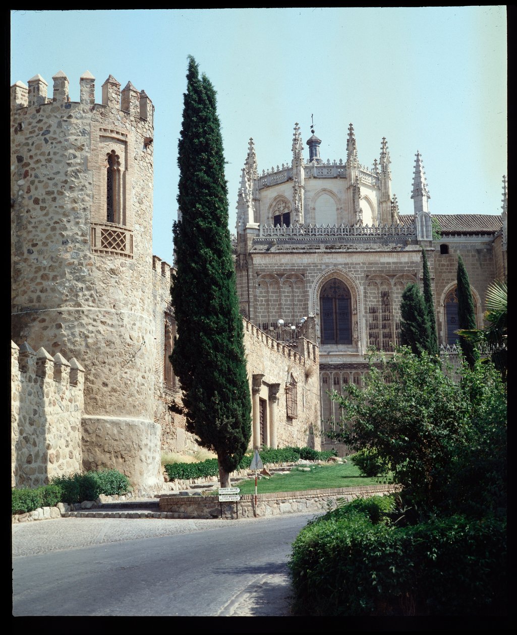 Ansicht des Klosters San Juan de Los Reyes, Toledo von Spanish School
