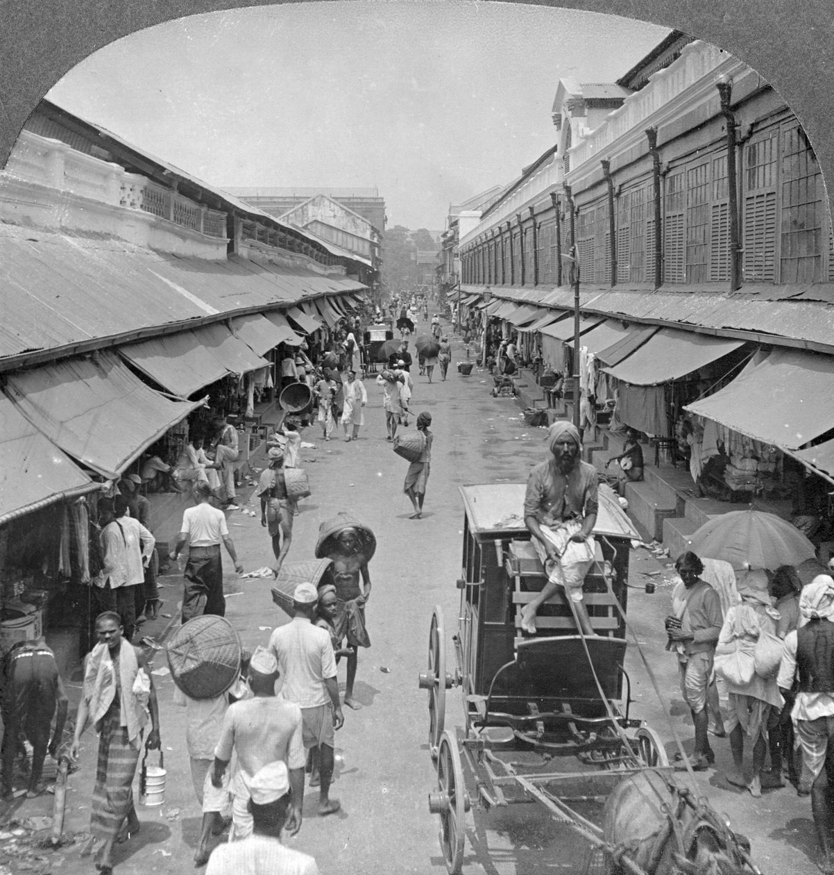 Eine der wichtigsten einheimischen Marktstraßen, Rangoon, Burma, 1908 von Stereo Travel Co