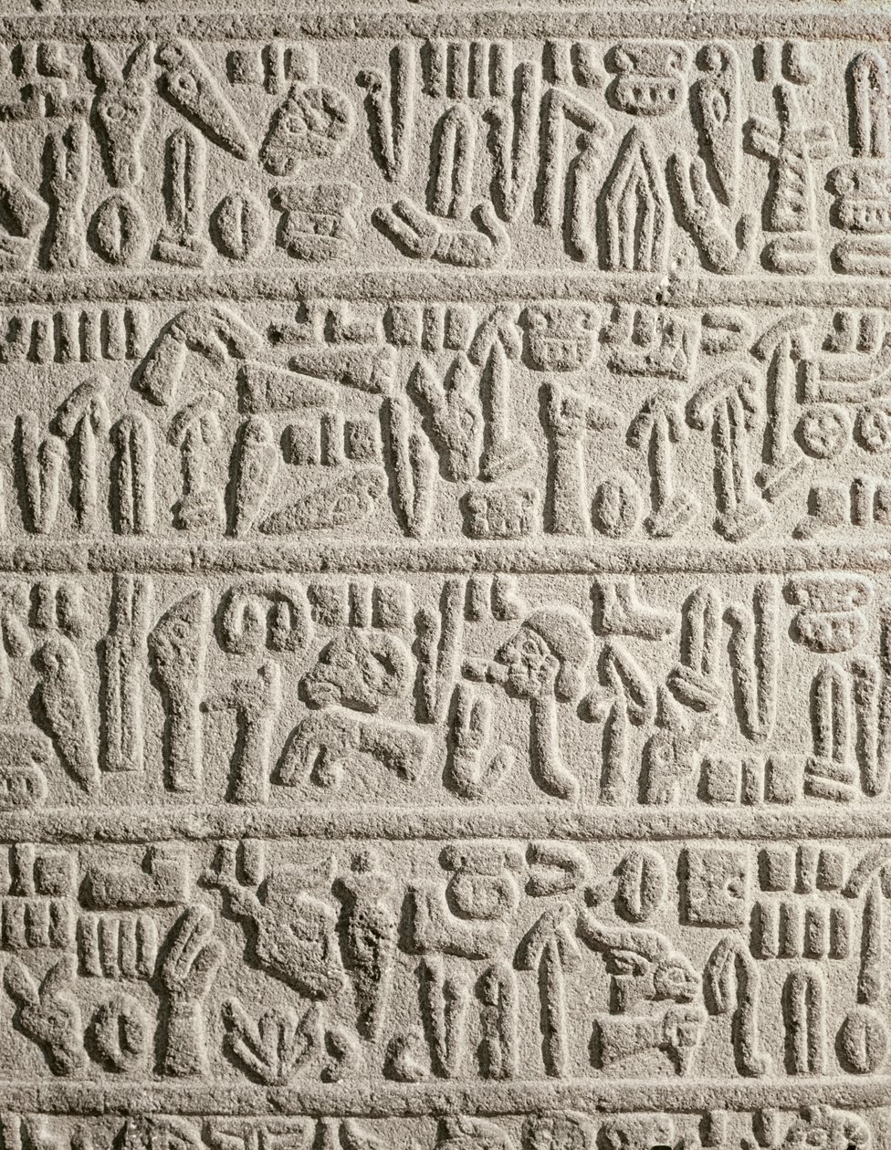 Hieroglyphisches Schriftfragment, das das Leben von Katusas König erzählt, Hethiter von Syrian Syrian