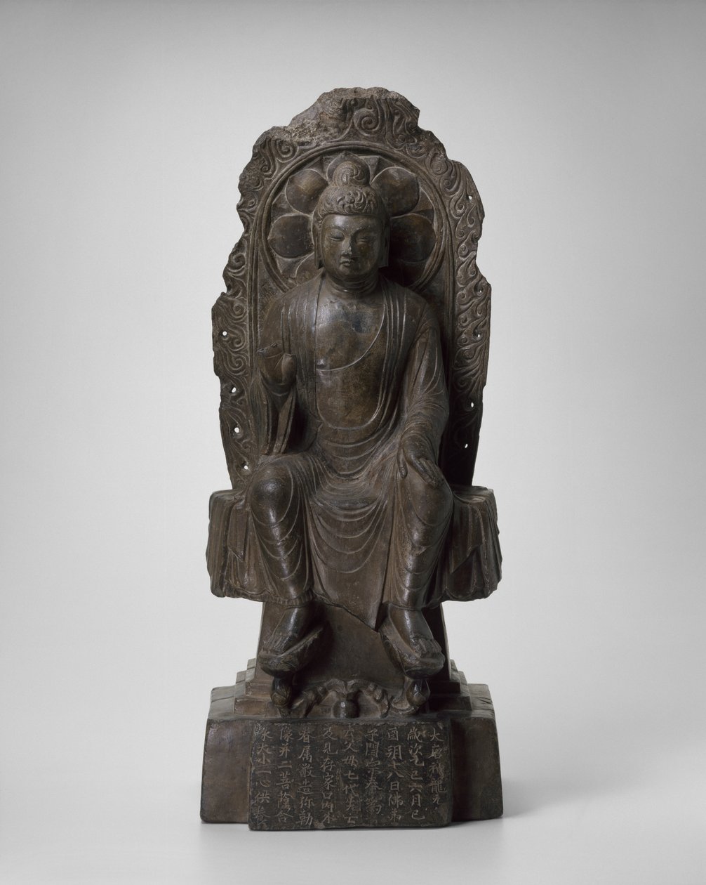 Maitreya Buddha, 705 von Tang Dynasty Chinese School