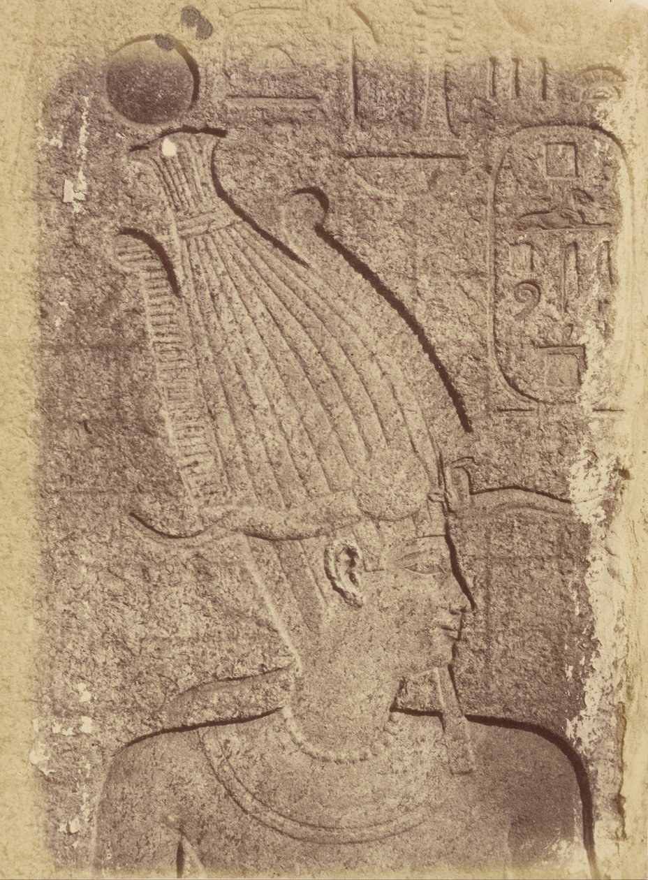 (Nahaufnahme einer Skulptur (Profil eines Kopfes), Karnak) von Théodule Devéria