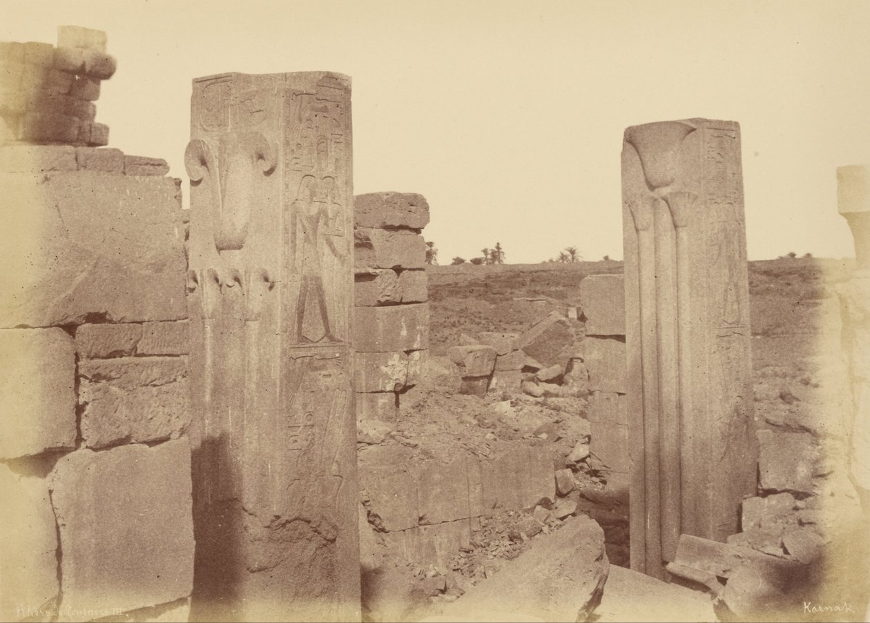 Karnak, Lotus-Säulen von Thotmes III von Théodule Devéria