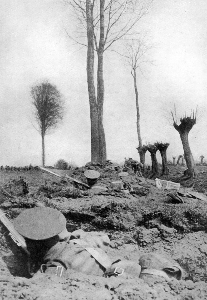 Das Liverpool-Regiment des Königs wartet auf die Deutschen, Erster Weltkrieg, 1914-1918, um 1920 von Topical Press Agency