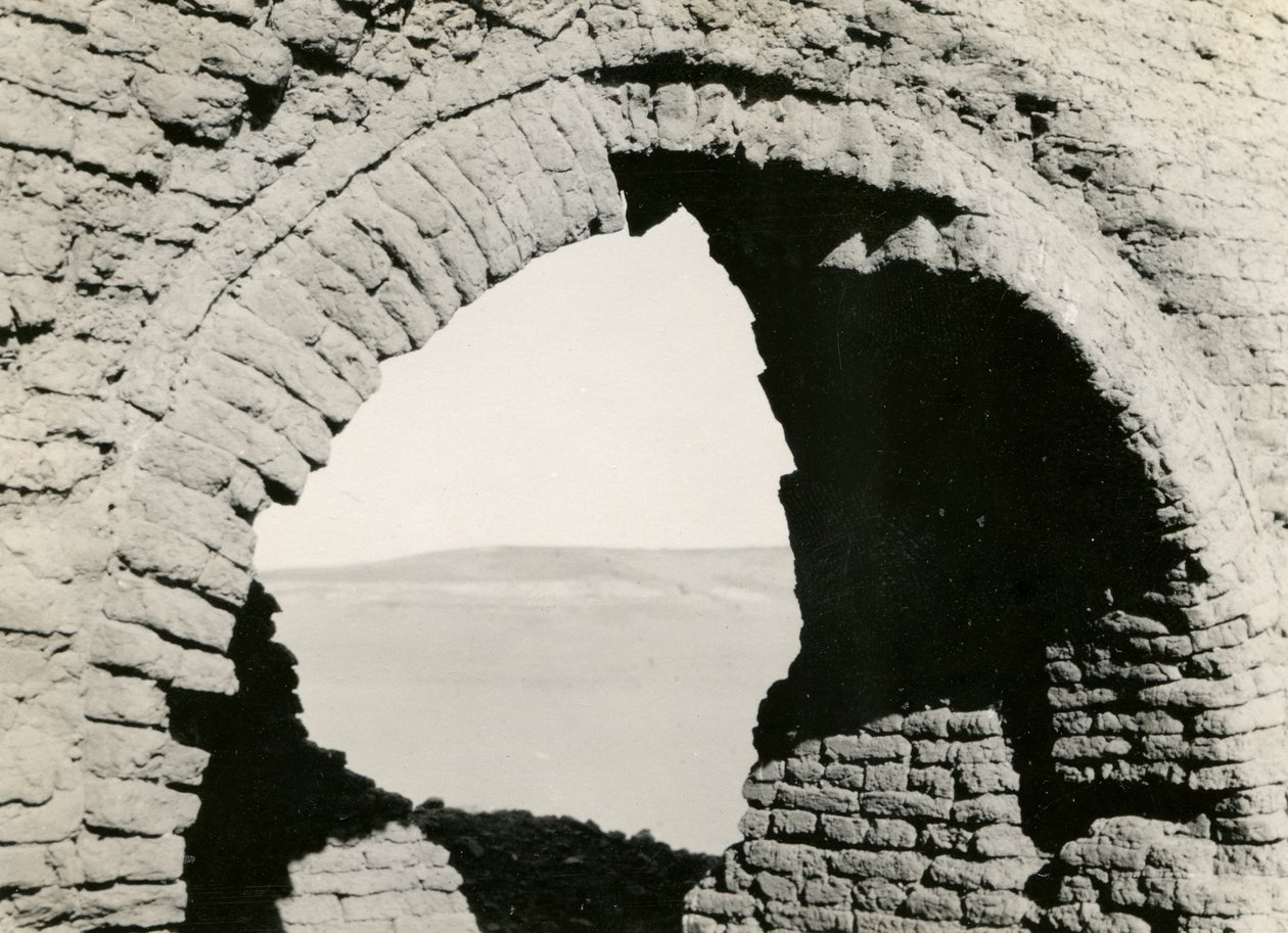 Ruinen der Kirche in der Wüste, Detail des Pendentifs für die Kuppel, Adindan, Ägypten, Fotografie von Ugo Monneret de Villard von Ugo Monneret de Villard