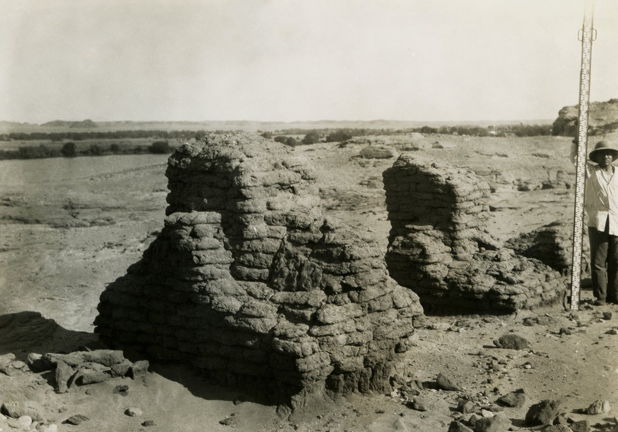 Grab in der Nekropole, Qasr Ibrim, Ägypten, Fotografie von Ugo Monneret de Villard von Ugo Monneret de Villard
