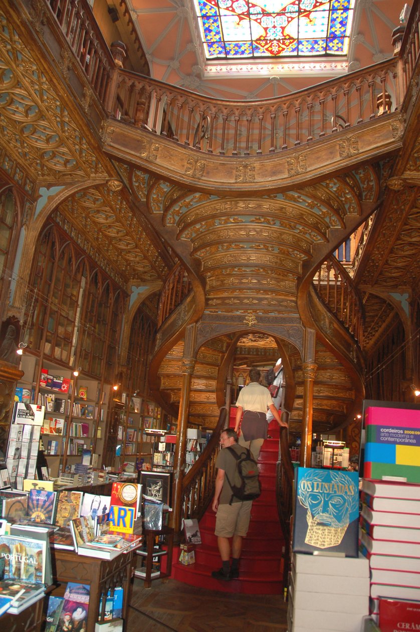 Die schönste Buchhandlung in Porto, Portugal, sehr berühmt, Juli 2009 von Unbekannt