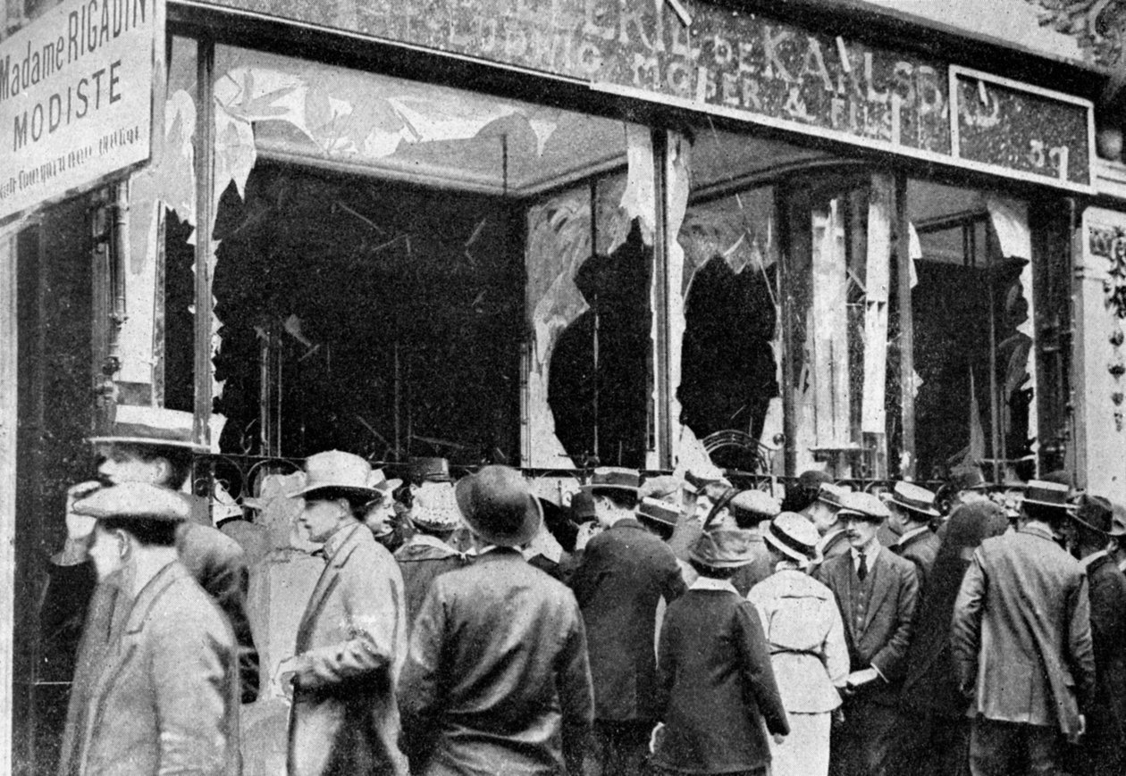 Beschädigtes österreichisches Juweliergeschäft, Paris, Erster Weltkrieg, 1914 von Unbekannt