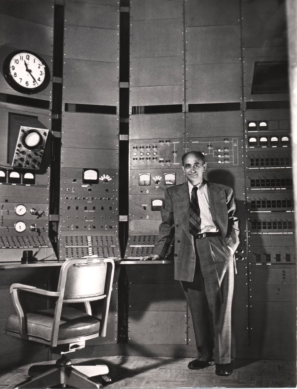 Enrico Fermi, in Italien geborener amerikanischer Kernphysiker, ca. 1942 von Unbekannt