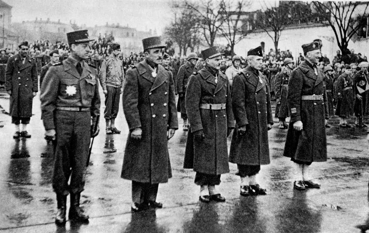Französische Soldaten werden mit der Ehrenlegion ausgezeichnet, Mulhouse, Frankreich, 10. Februar 1945 von Unbekannt