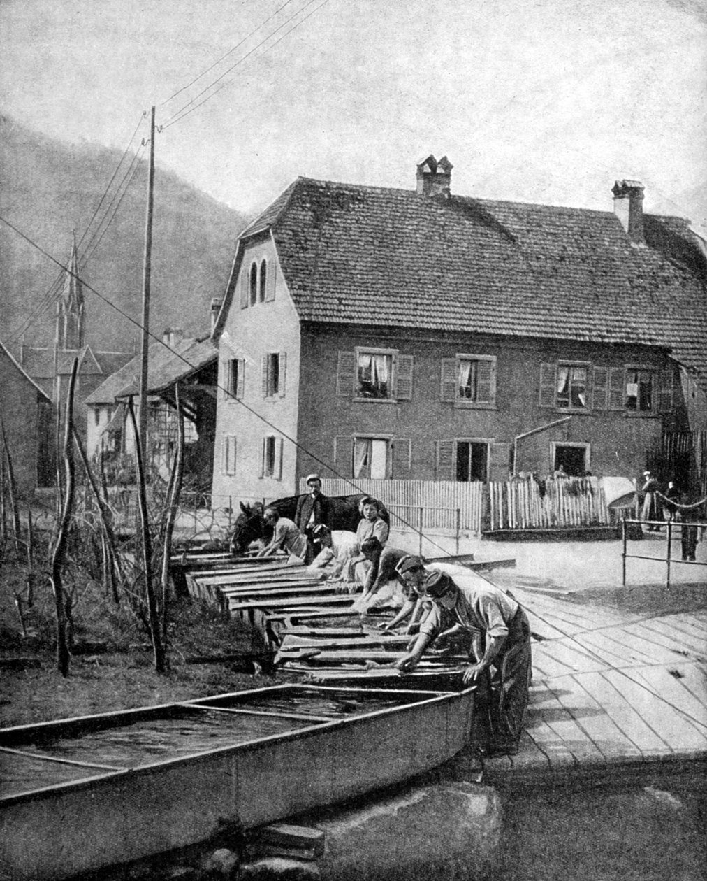 Französische Soldaten beim Wäschewaschen, Erster Weltkrieg, 1915 von Unbekannt