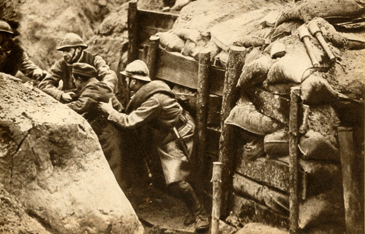 Französische Soldaten überfallen einen deutschen Graben, Erster Weltkrieg, 1914-1918, 1933 von Unbekannt